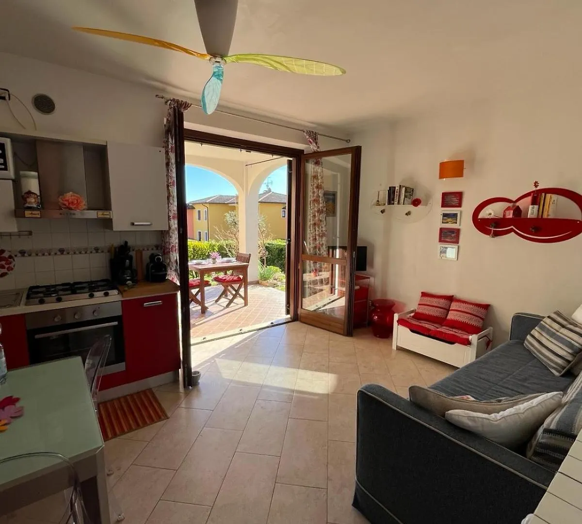 Casa Dei Fiori, Appartamento Vista Lago, Piscina, Parcheggio Padenghe sul Garda 0*,