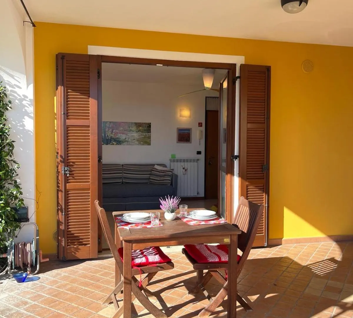 Casa Dei Fiori, Appartamento Vista Lago, Piscina, Parcheggio Padenghe sul Garda Apartment