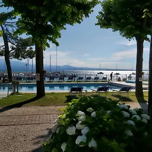 Villaggio Turistico Dei Tigli Village de vacances